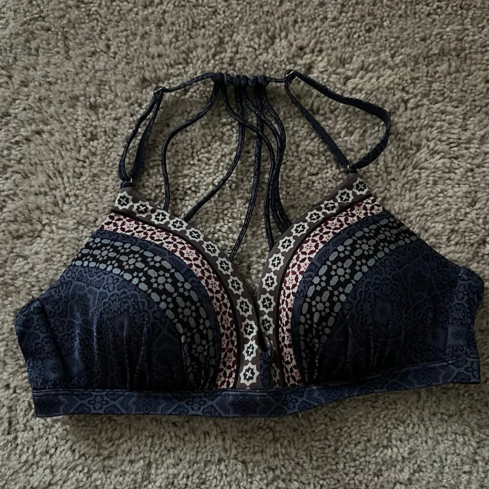 Athleta swimtop-M